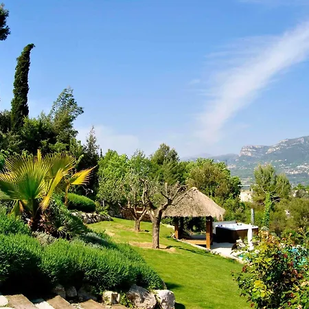 فندق مبيت وإفطار Kilauea 4*