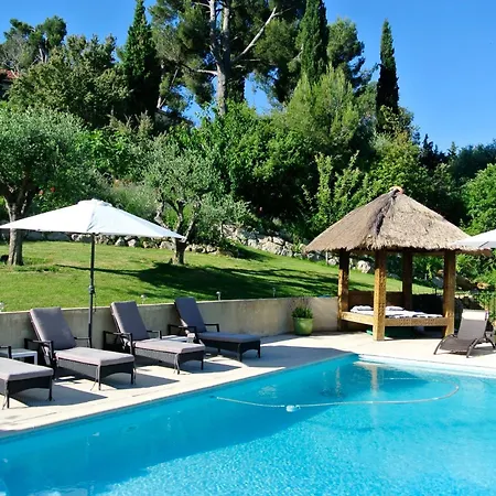 Kilauea לינה וארוחת בוקר