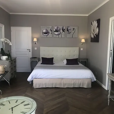 Couette-café Kilauea Nice