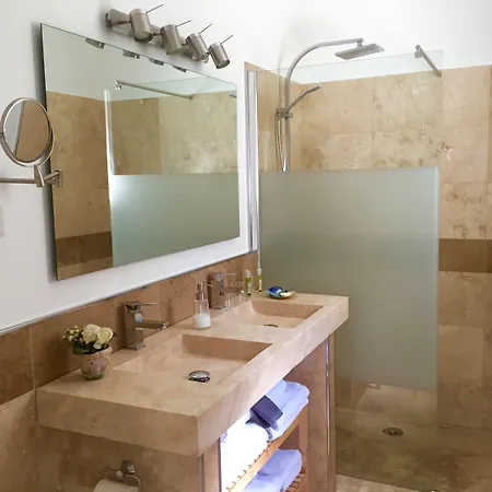 Kilauea فندق مبيت وإفطار 4*