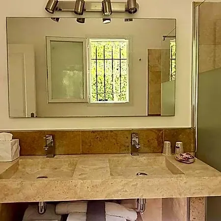 Bed & Breakfast Kilauea 4*