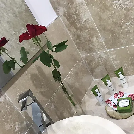 Kilauea Bed and Breakfast Νίκαια